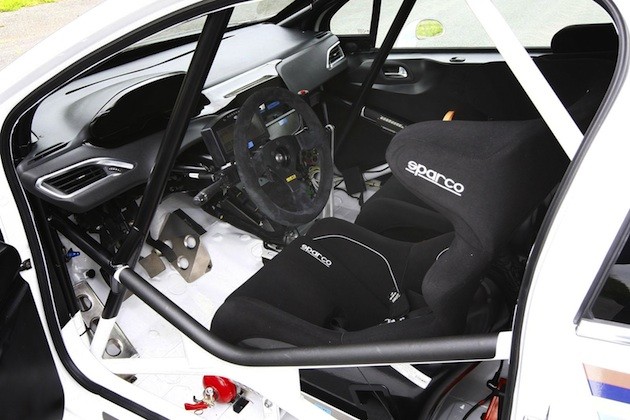 PEUGEOT208　R2　・　R5