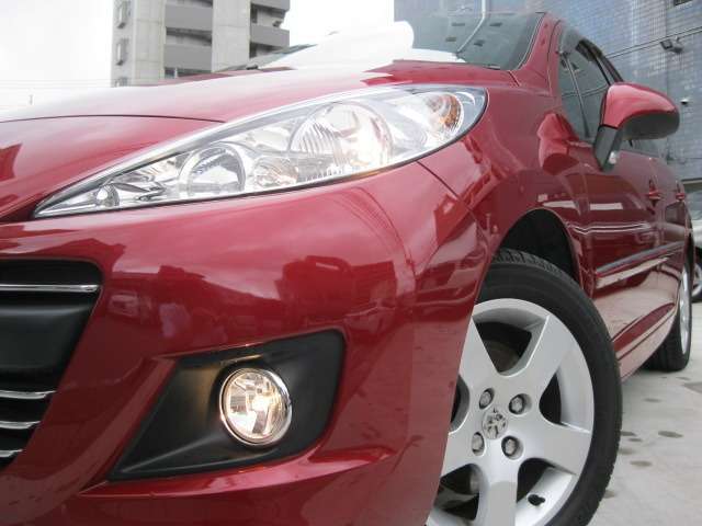 特選中古車情報「207PREMIUM」