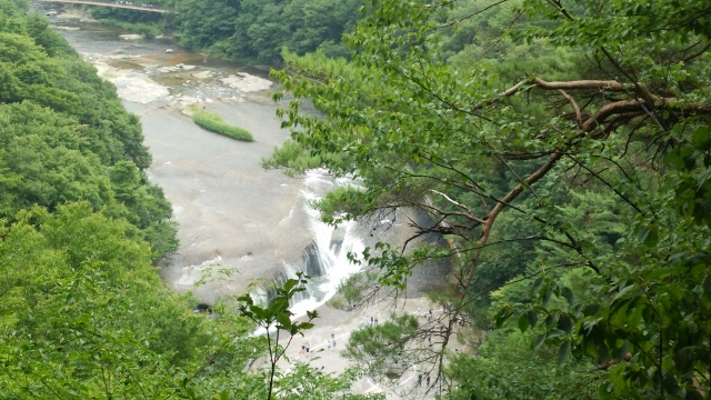 プジョーに乗ってでかけよう「吹割の滝」