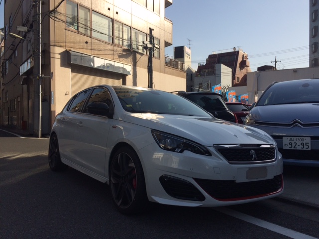 一足お先に、308GTi 270 by PEUGEOT SPORT 入荷しました！