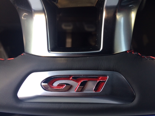 一足お先に、308GTi 270 by PEUGEOT SPORT 入荷しました！