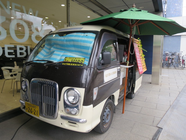 『カフェワゴン』でホット一息♪