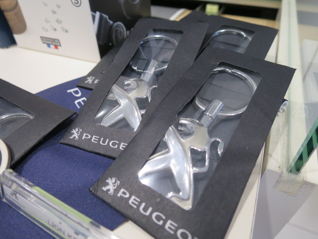 PEUGEOTアクセサリー入荷！