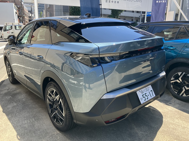 NEW3008かっこいい！