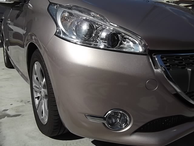特選中古車情報「208PREMIUM」