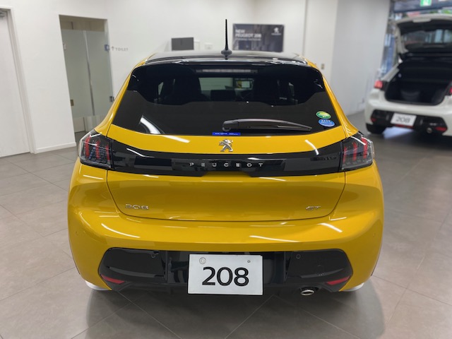 208展示車追加しました！