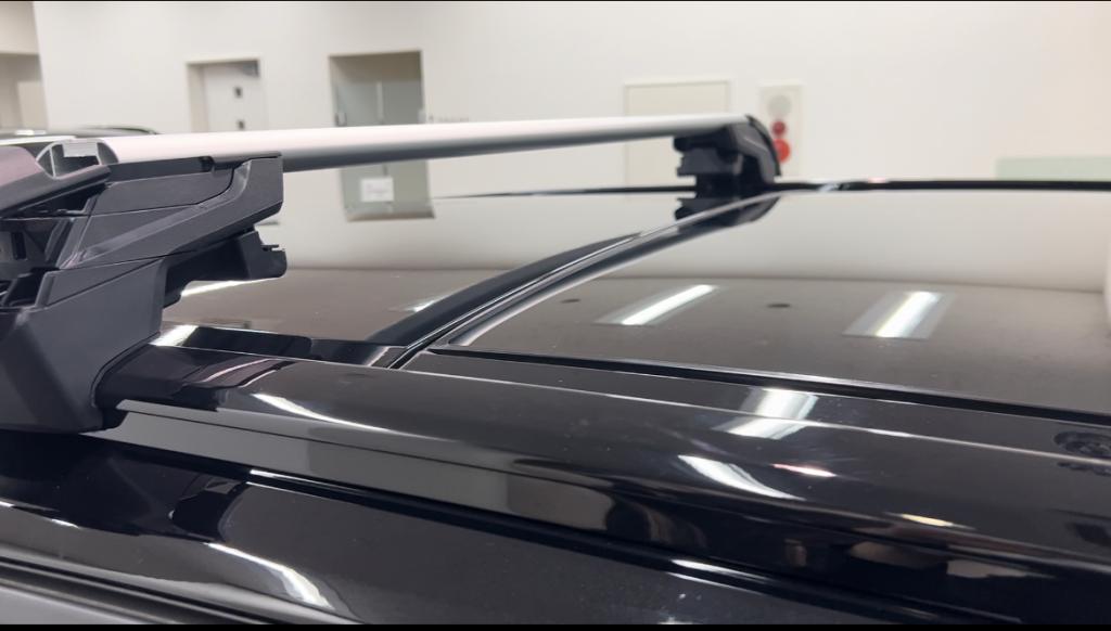 ⚠パノラミックサンルーフ装備車のルーフキャリアバー装着時のご注意⚠