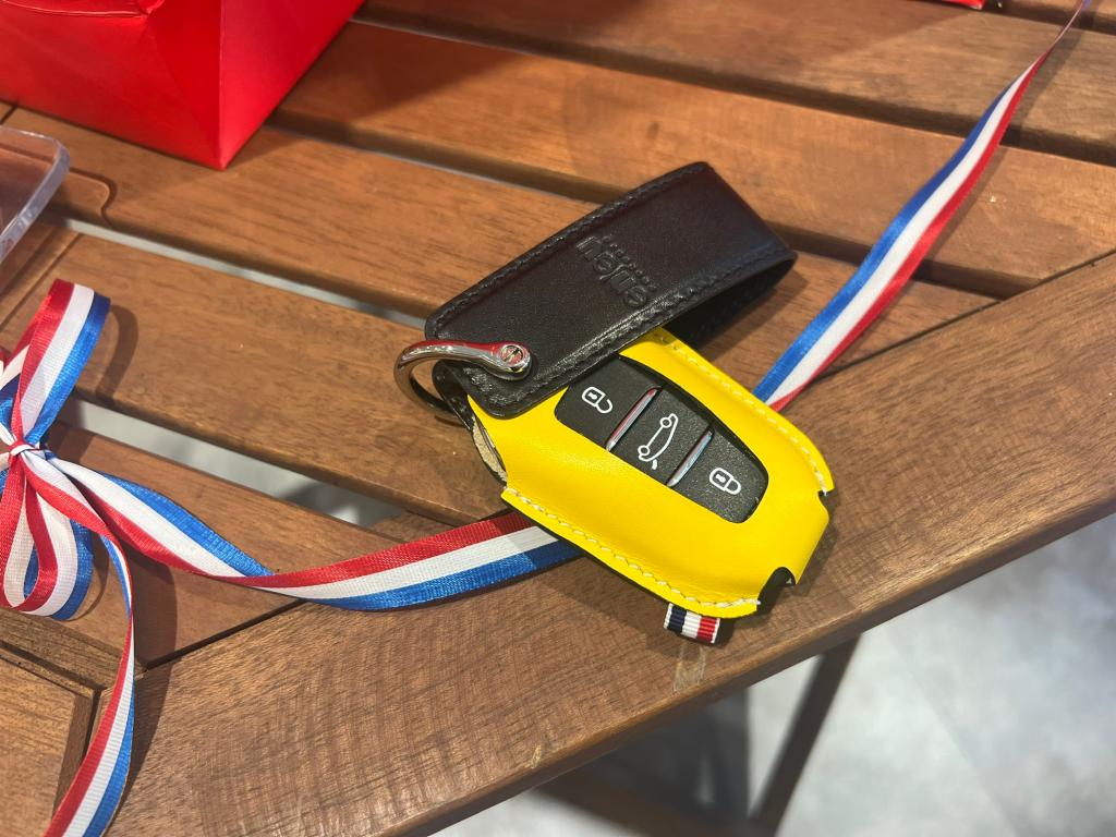 レザーキーケース🔑ご購入いただきました